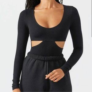 Fitted Cutout Long Sleeve